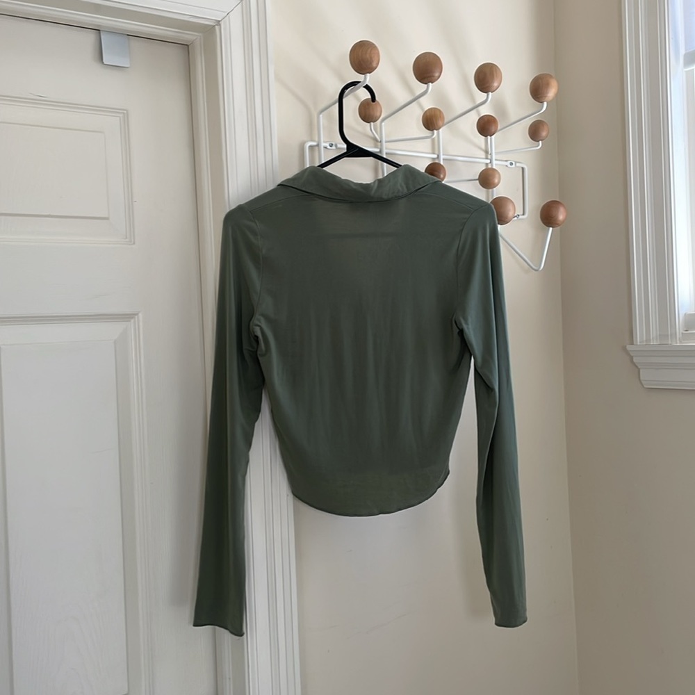 Aritizia - Wilfred -  Cropped Casual Button Down Top - Green - XS - Picture 6 of 11